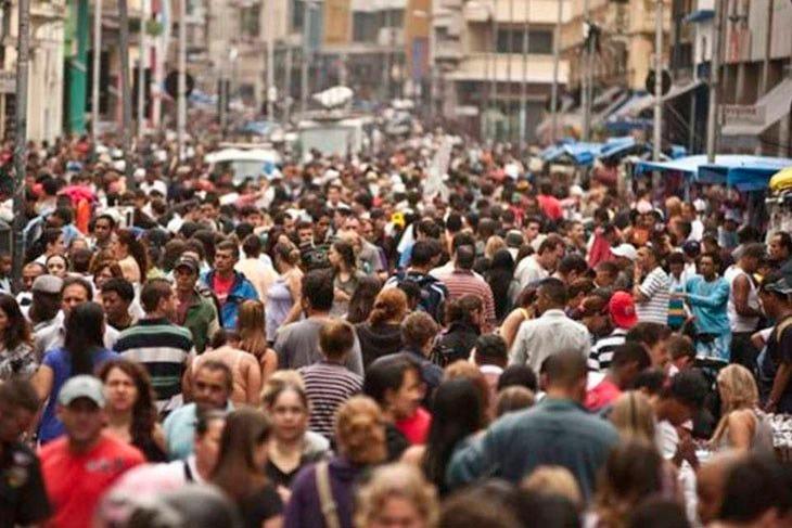 População brasileira passa de 208,4 milhões de pessoas, mostra IBGE