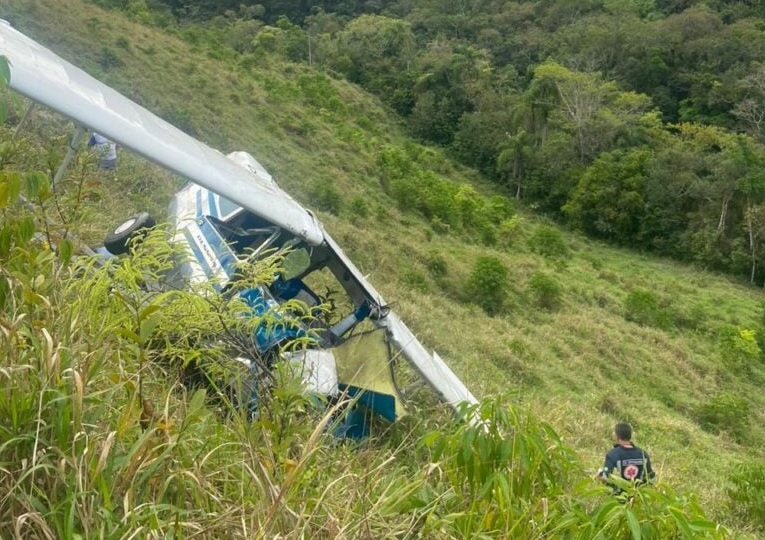 Veja detalhes sobre o resgate do avião que caiu após decolar de Siqueira Campos