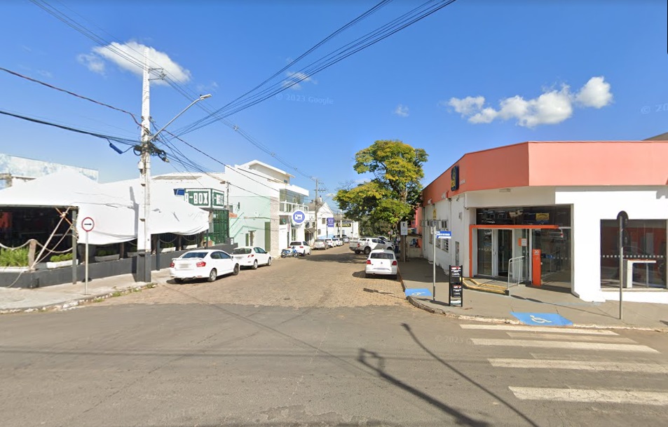 Vizinhos se envolvem em acidente no Centro de Wenceslau Braz