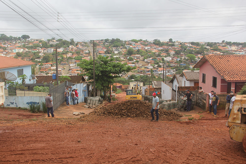 Prefeitura auxilia famílias e recupera estragos causados pelas chuvas em Wenceslau Braz