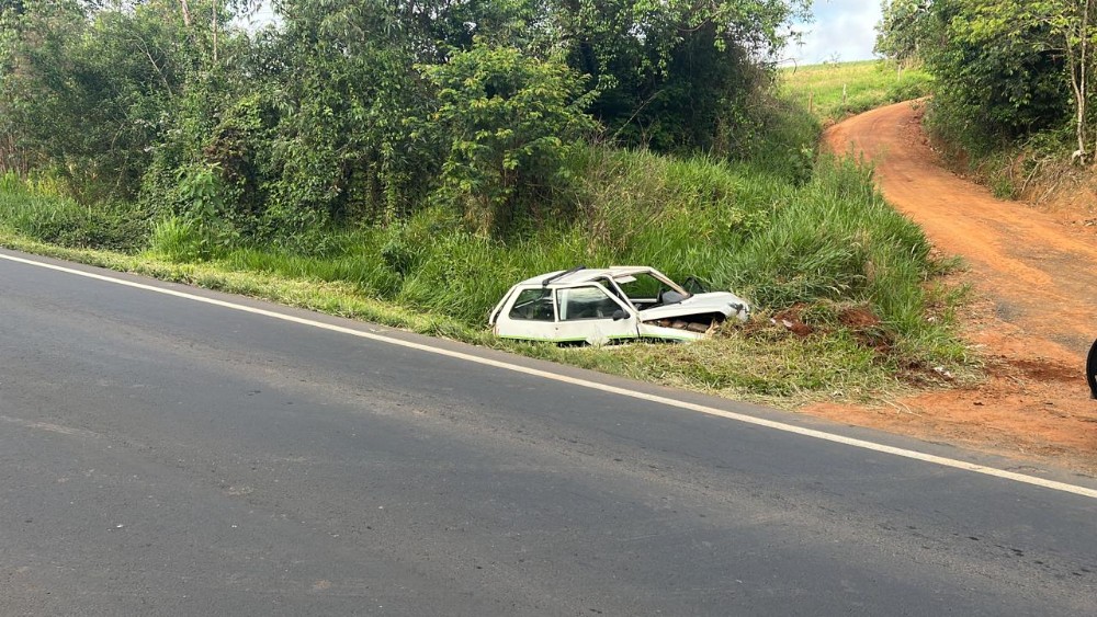Acidente deixa motorista ferido na PR-092 em Wenceslau Braz