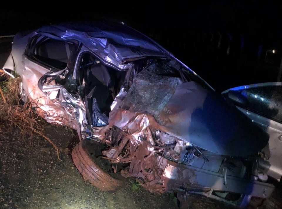Carro sai da pista e mulher morre na BR-153