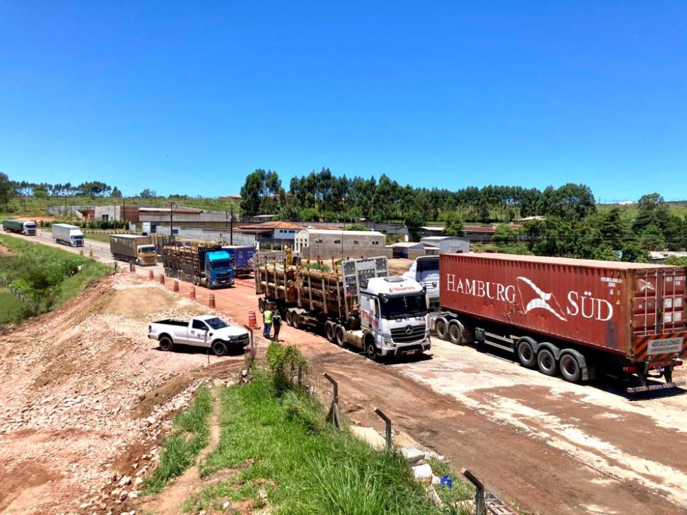 Tráfego de veículos é liberado na PR-151 em Jaguariaíva