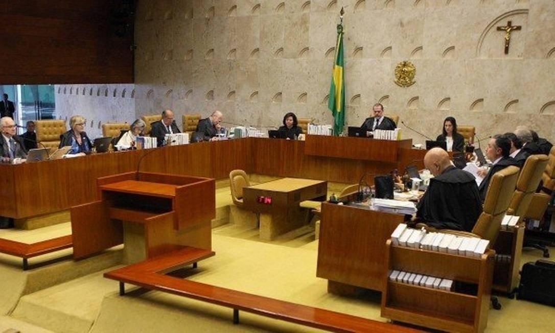 Supremo deve decidir nesta quinta-feira se servidor pode ter redução de salário e de carga horária