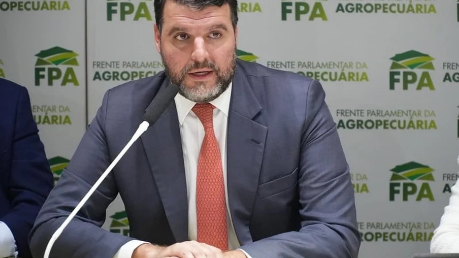 Lupion pede explicações sobre questões contra o agro aplicadas no Enem