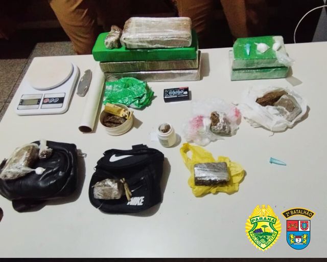 Dupla é presa transportando maconha e cocaína em ônibus de viagem