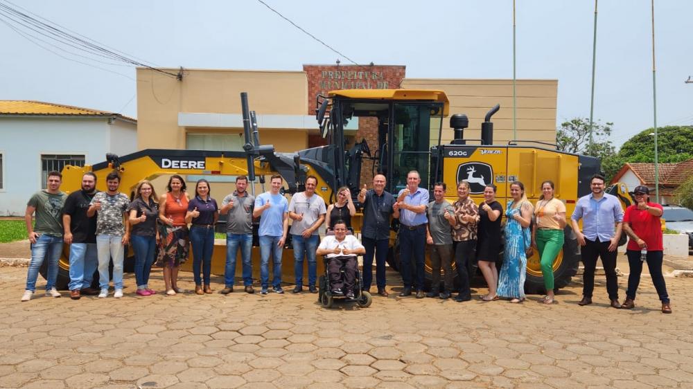 Deputado Romanelli e Prefeito Eclair Rauen percorrem obras com grandes investimentos em Jundiaí do Sul