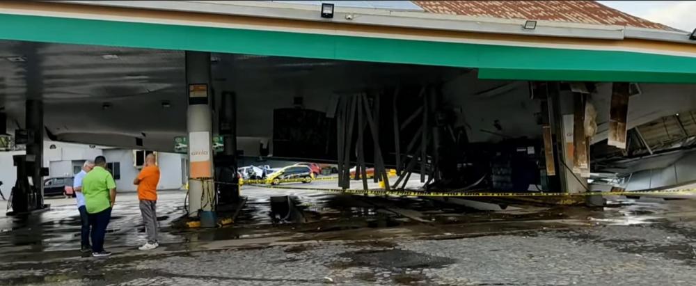 Temporal nesta quinta-feira causa estragos em Siqueira Campos