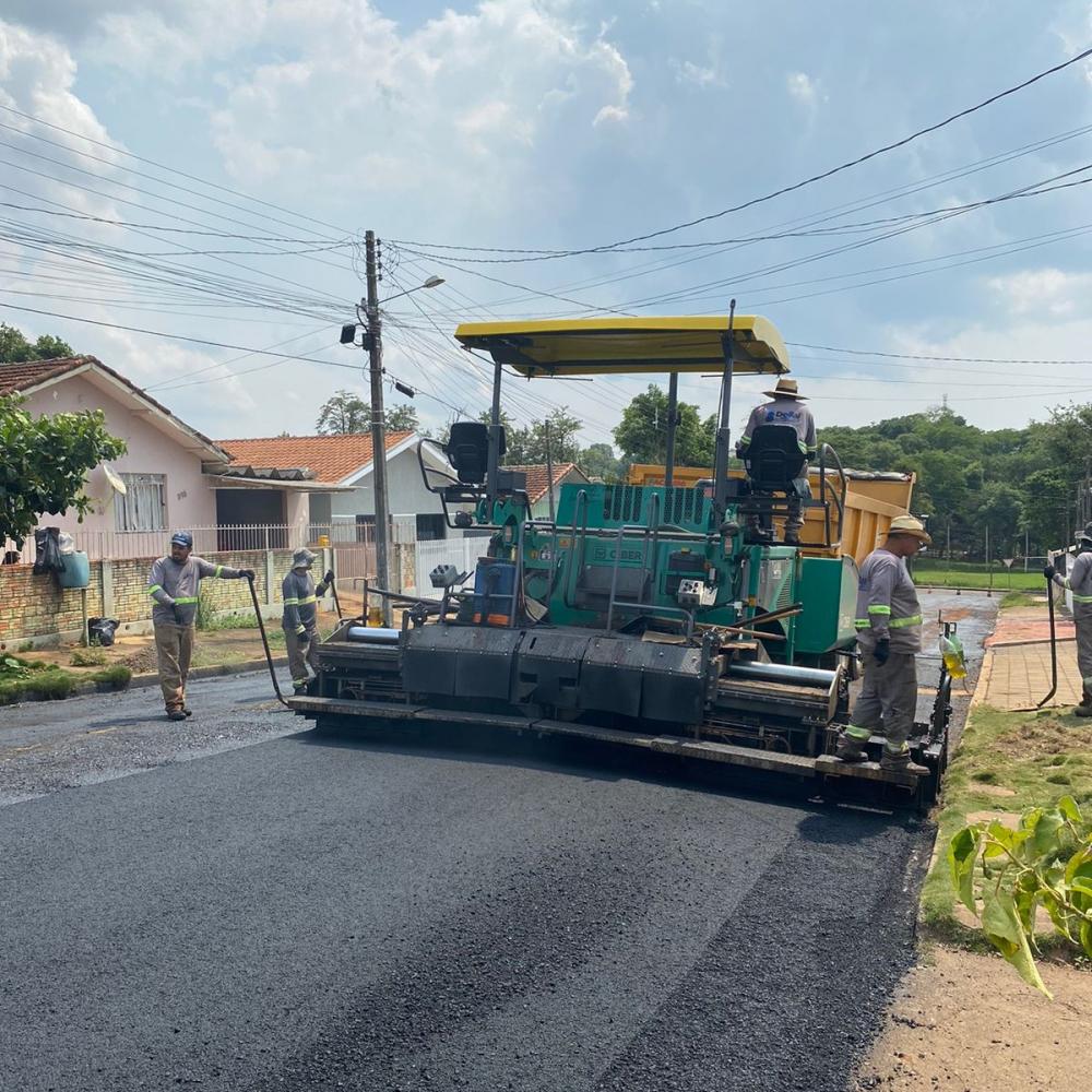 Prefeitura realiza obras de recape asfáltico e recupera estradas rurais de Arapoti