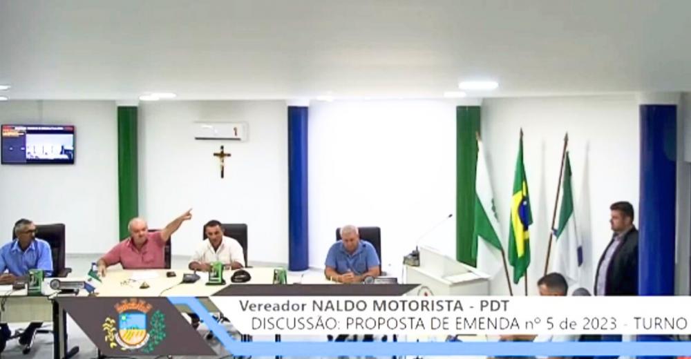 Câmara de Santana do Itararé tem sessão tumultuada após denúncia contra prefeito José Isac