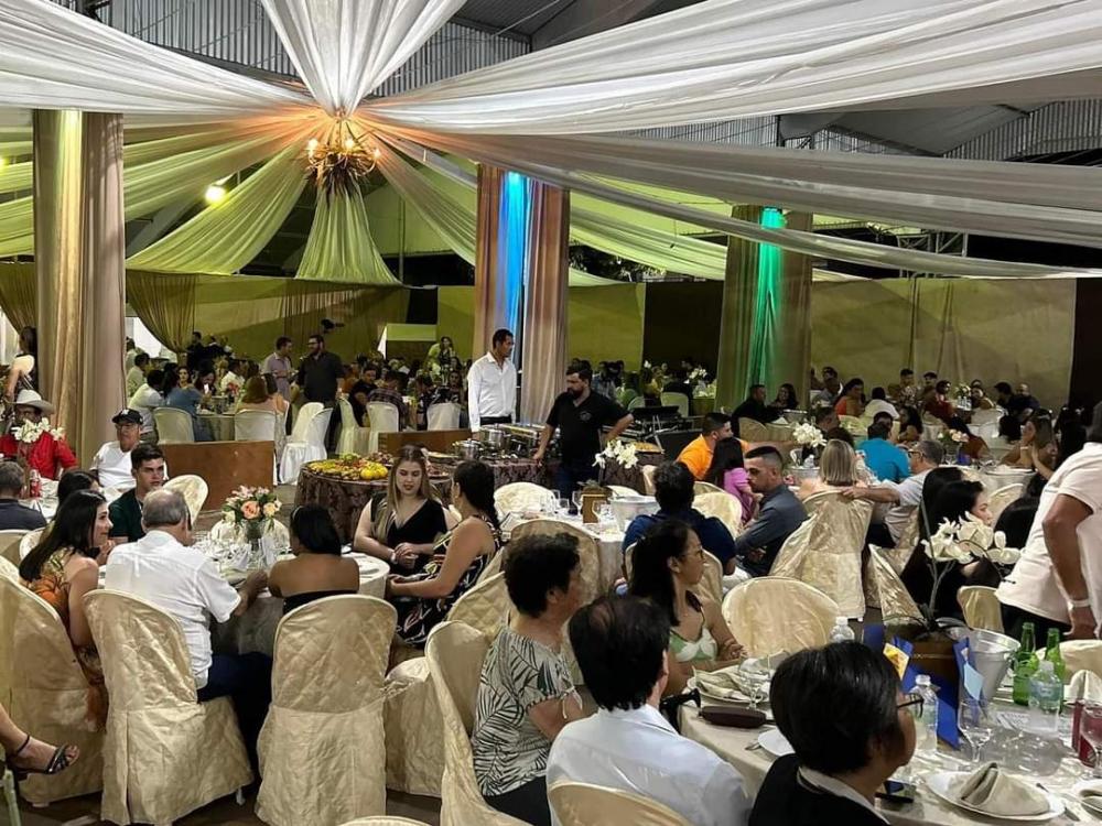 Apae de Santana do Itararé faz prestação de contas do 1º Jantar Dançante