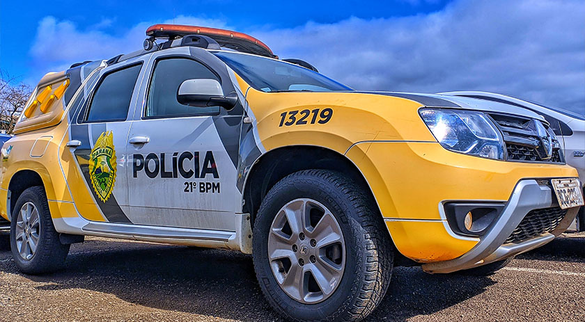 Mulher tenta invadir casa da ex-sogra armada com uma faca e vai presa