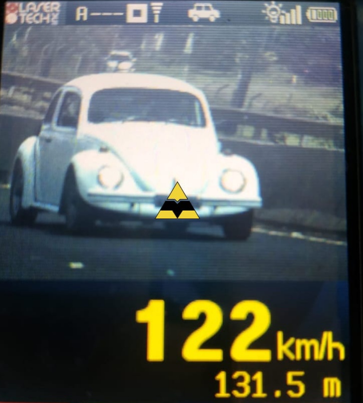 Taca-lhe pau Marco Véio: Fusca e flagrado a mais de 120 KM/h