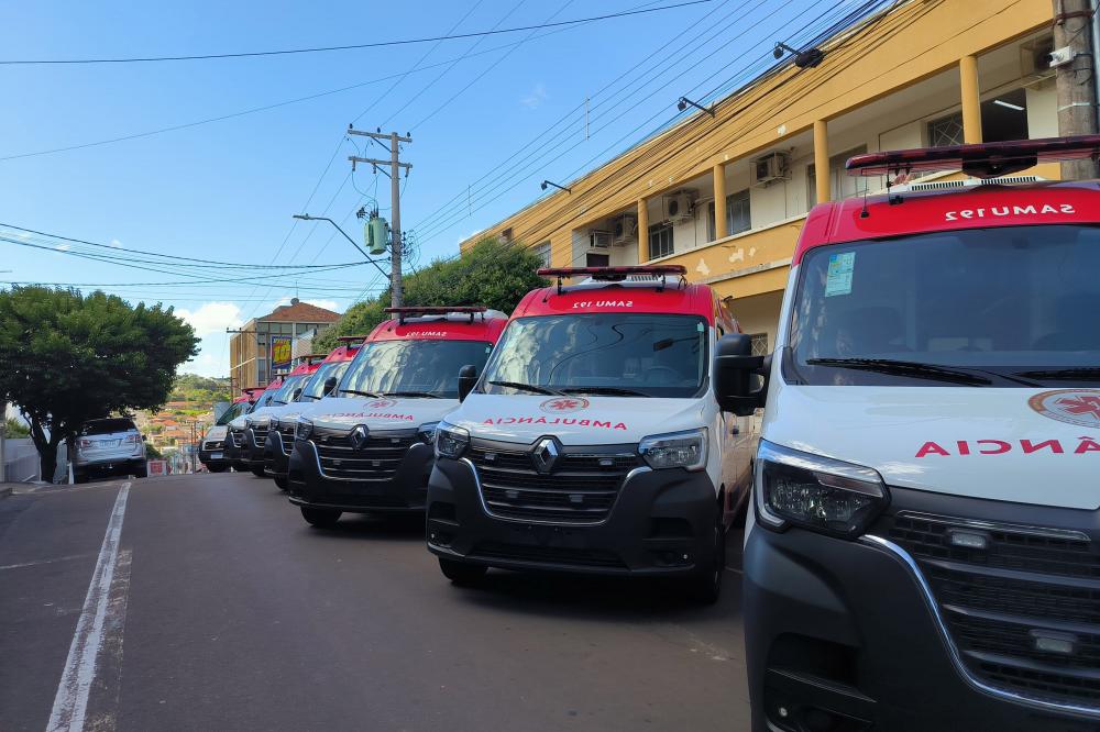 Governo entrega sete novas ambulâncias para reforçar o SAMU do Norte Pioneiro