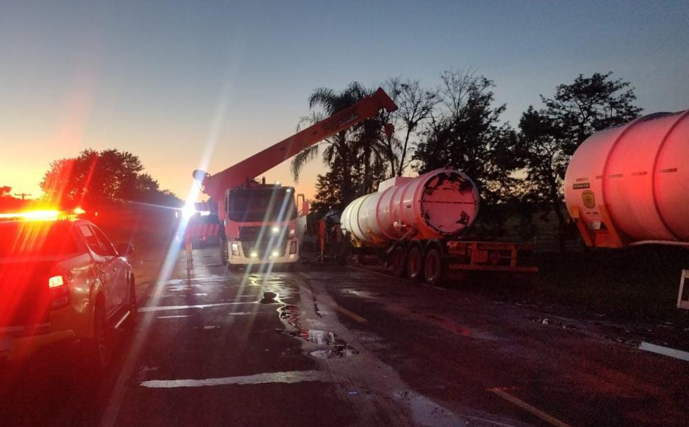 Após 18 horas de bloqueio PR092 é liberada nos dois sentidos
