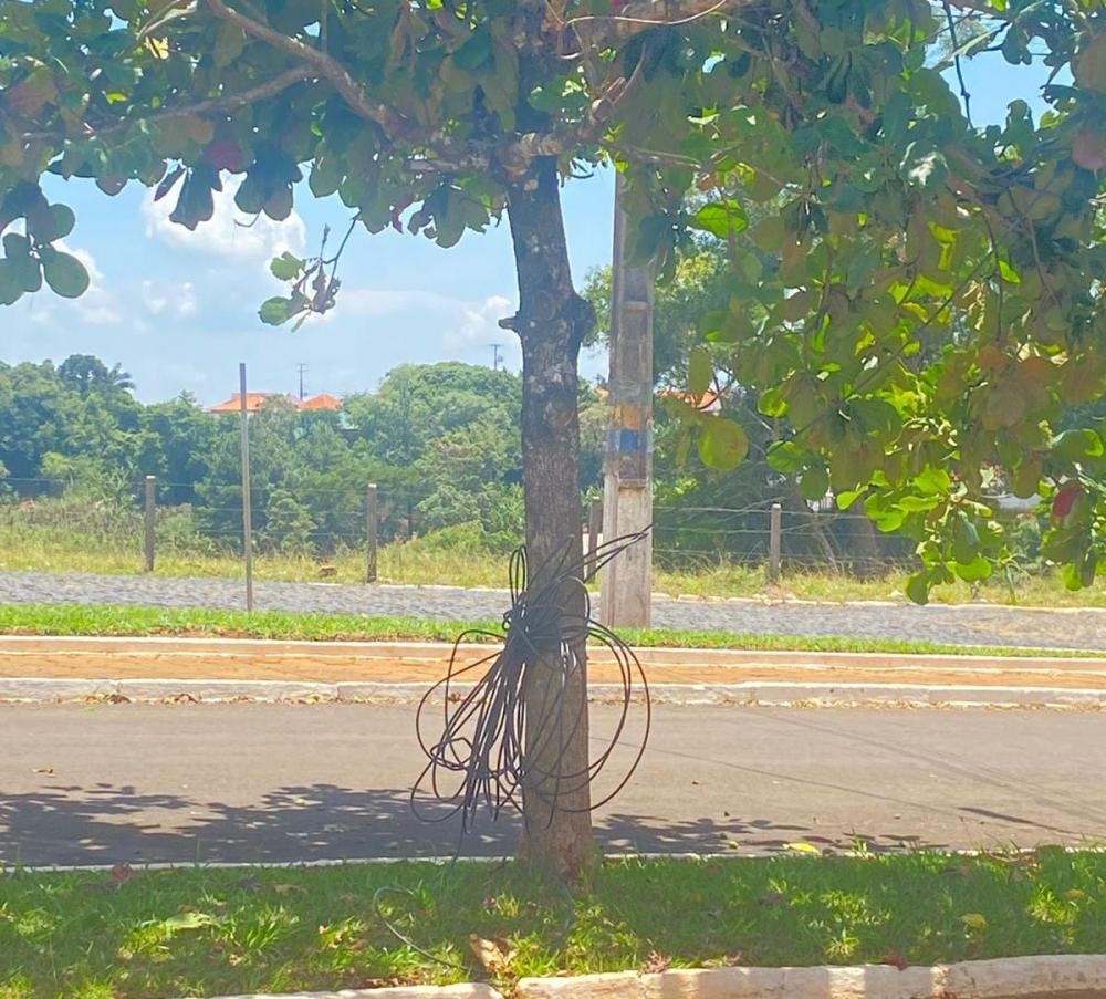 Fio de poste derruba motociclista em Wenceslau Braz