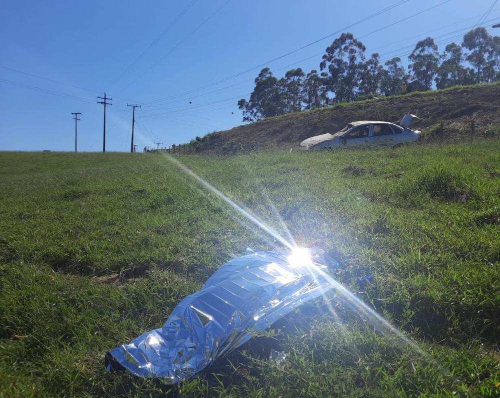 Acidente mata motorista em Tomazina