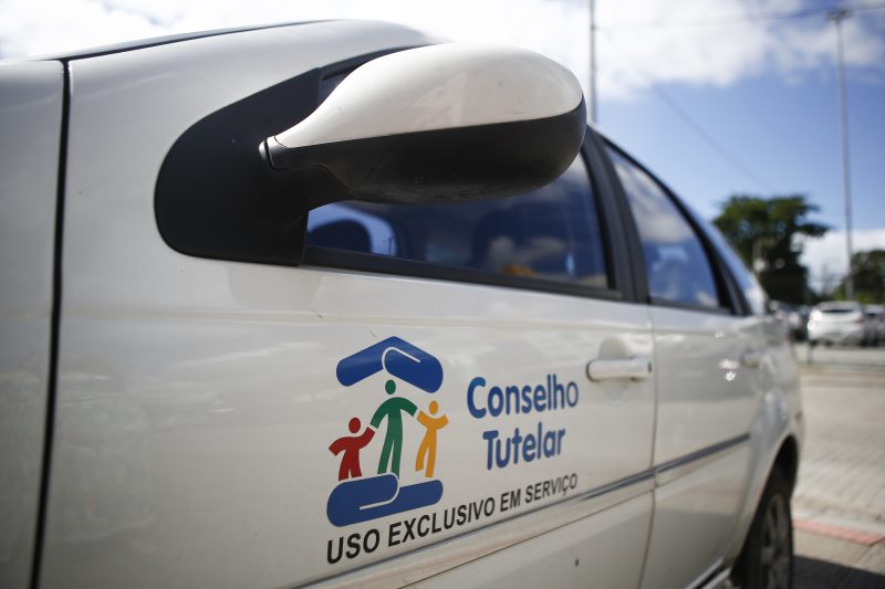 Adolescente usuário de drogas promete que vai matar a própria mãe