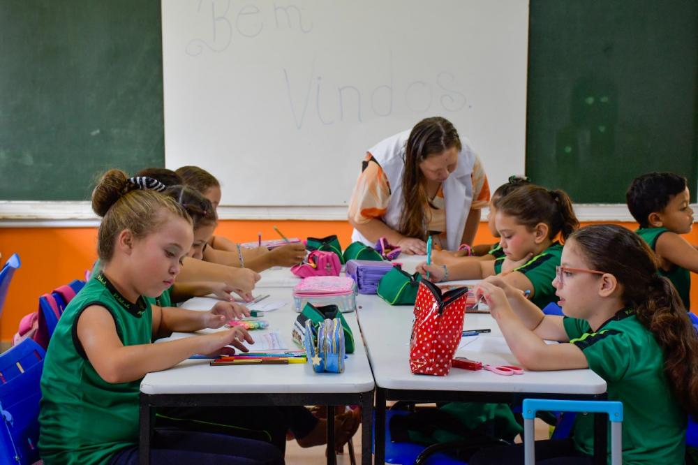 Começam as aulas das turmas em tempo integral em Jaguariaíva