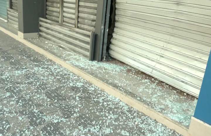 Polícia prende dois após assalto em Jacarezinho