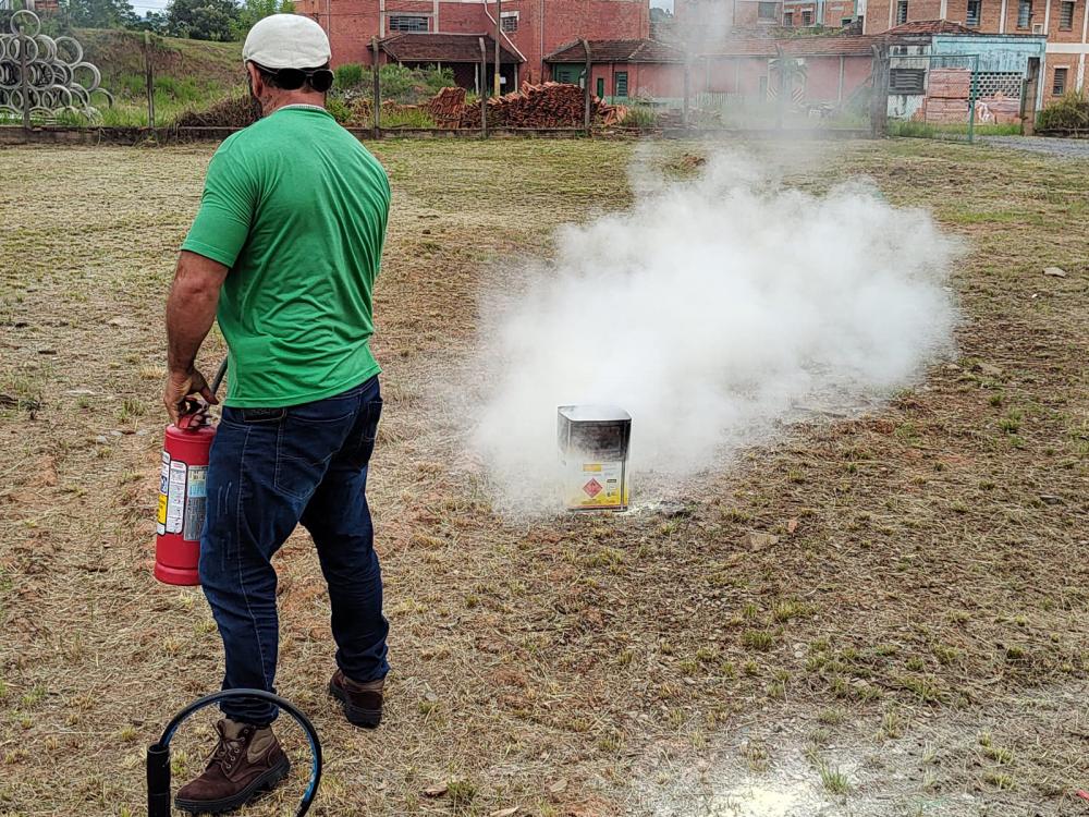Servidores de Jaguariaíva realizam treinamento para atuar em situações de risco