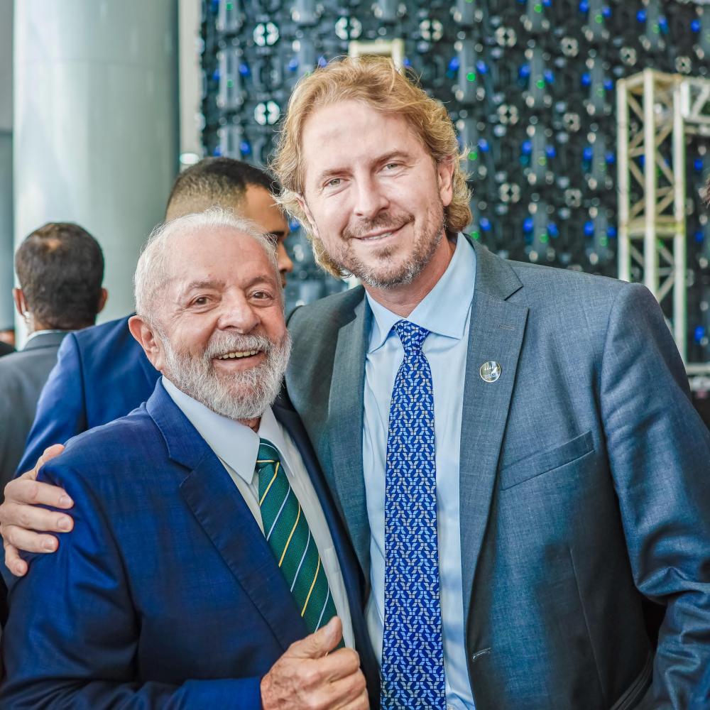 Zeca Dirceu defende a prorrogação das dívidas dos produtores de leite