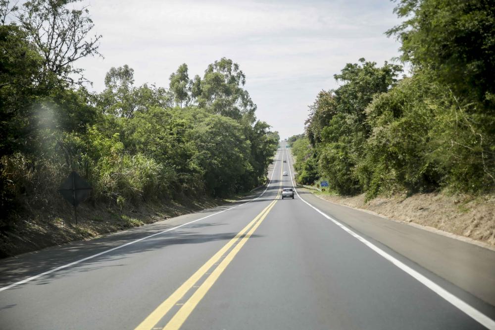 Investimentos de R$ 2,5 bilhões em rodovias e serviços 24h beneficiam Jacarezinho e Norte Pioneiro