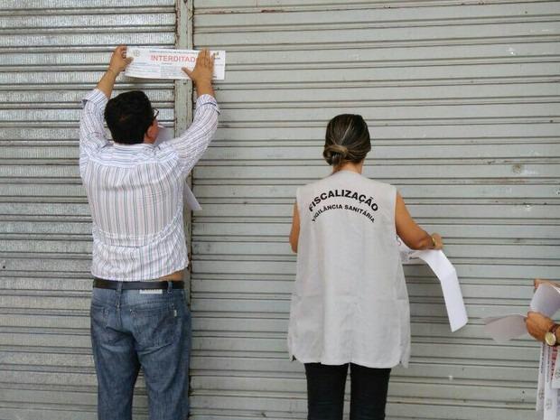 Ministério Público de Arapoti inspeciona e interdita comércios irregulares