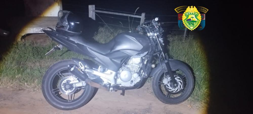 Motociclista atinge cavalo e fica ferido em rodovia da região