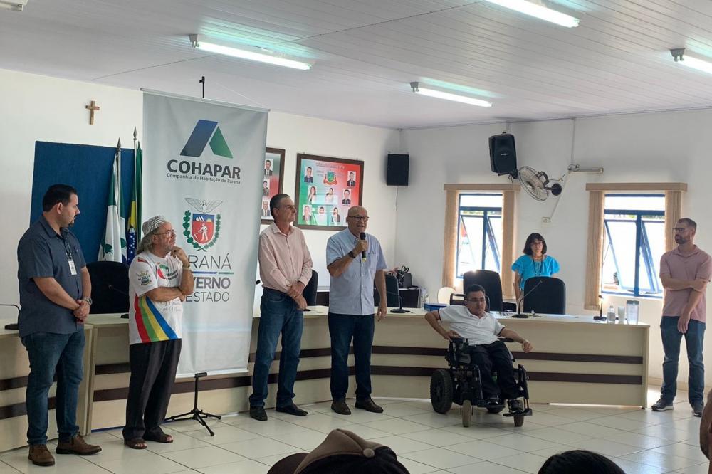 23 famílias de Jundiaí do Sul recebem casas próprias financiadas pela Cohapar