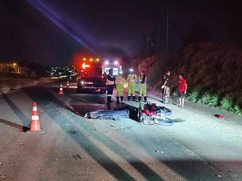 Colisão entre moto e carreta mata morador de Jaguariaíva