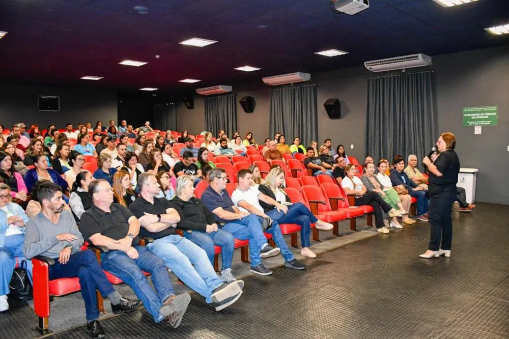 Jaguariaíva anuncia regulamentação do Plano de Crescimento Vertical e Progressão de Carreira