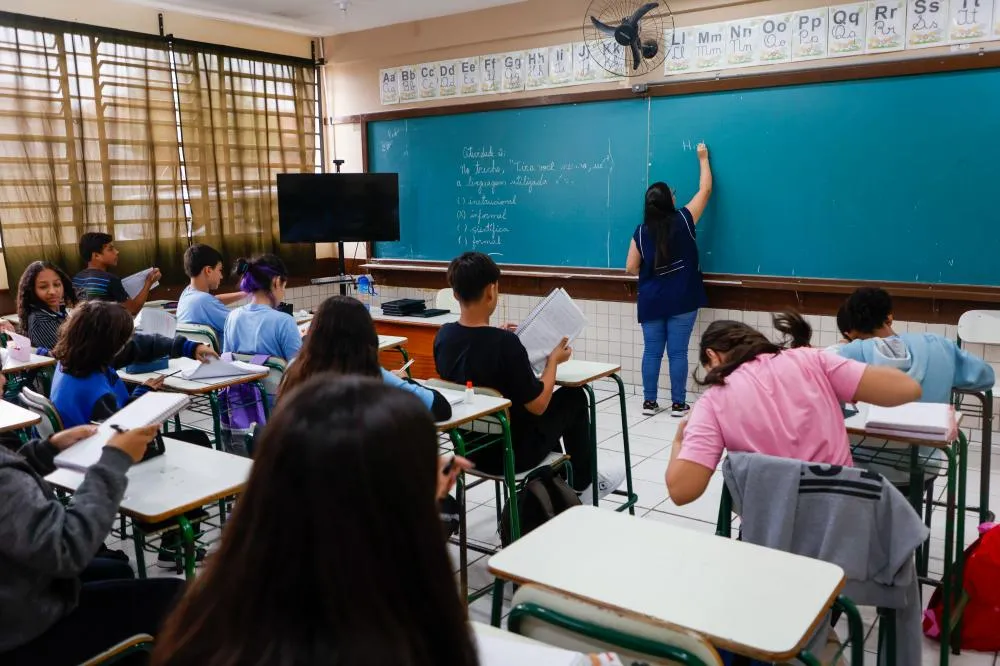 Levantamento aponta que quase 90% das escolas não aderiram à greve dos professores