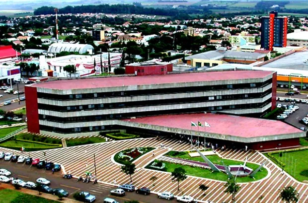 Paraná Pesquisas aponta para disputa entre Edgar Bueno e Renato Silva para Prefeitura de Cascavel