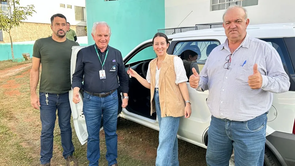 Santana do Itararé recebe novos veículos para fortalecer a atuação da agricultura e defesa civil