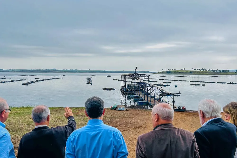 Piana recebe ministro da Pesca e apresenta produtores de tilápia do Norte do Paraná
