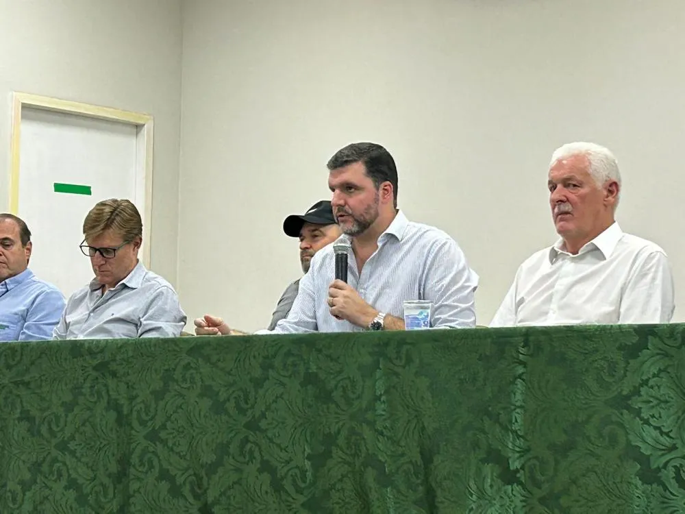 Pedro Lupion critica invasões de terras no Oeste do Paraná