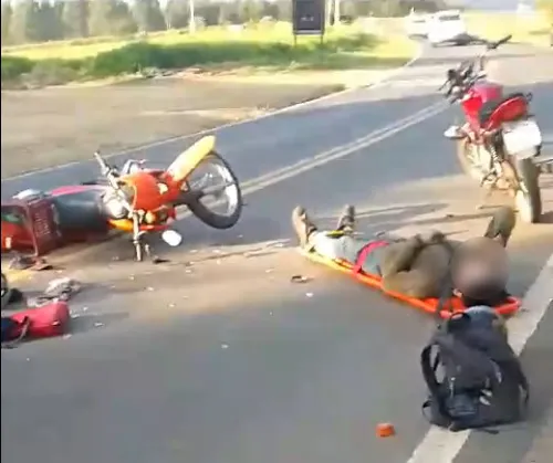 Colisão entre motos deixa dois feridos em Wenceslau Braz
