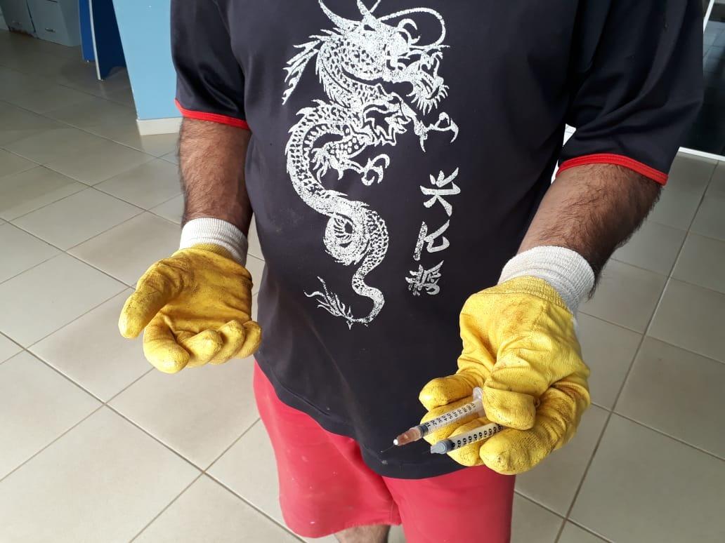 Prefeitura alerta população para risco de acidente com descarte irregular de materiais cortantes