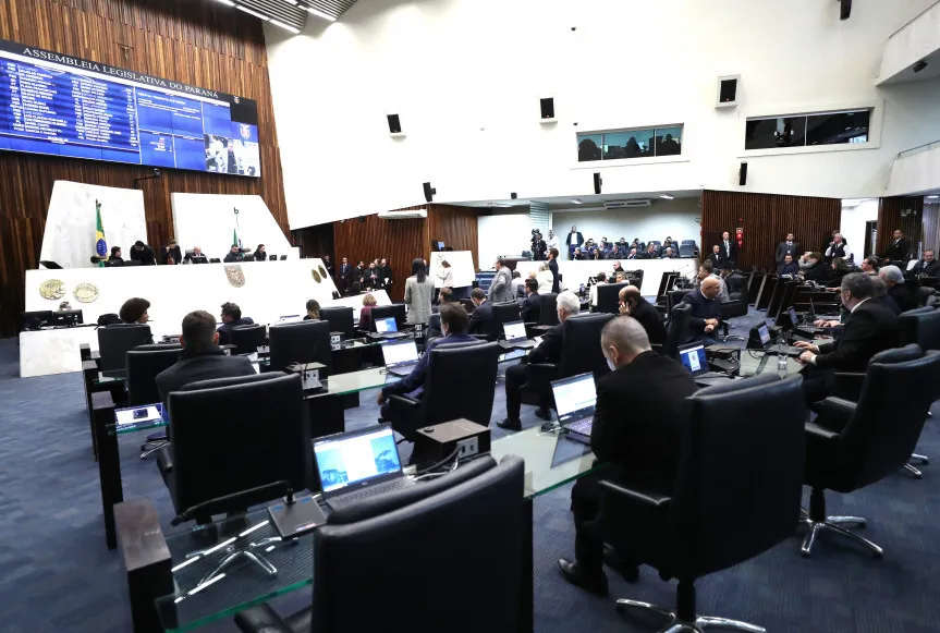 Projeto que altera regulamentação do Fundo Paraná avança na Assembleia
