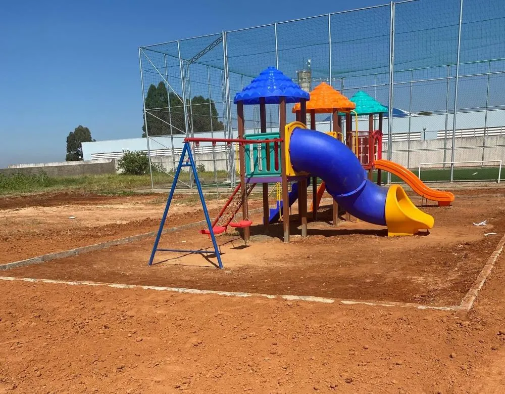 Taidinho vistoria obras na Vila Santa Madalena em Wenceslau Braz