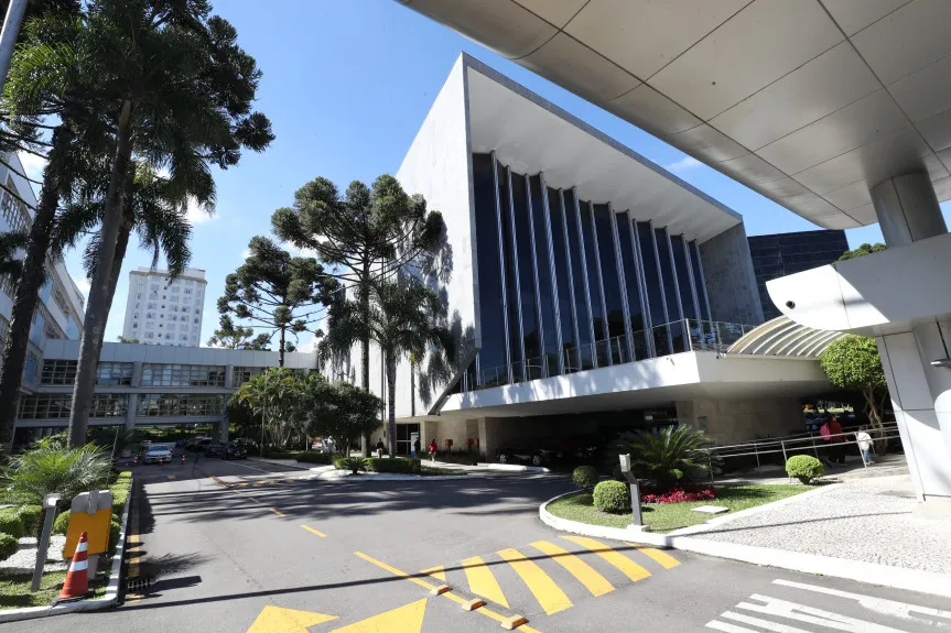 Agenda do Legislativo tem votação de linha férrea e eventos sobre inclusão, comércio exterior, saúde e educação