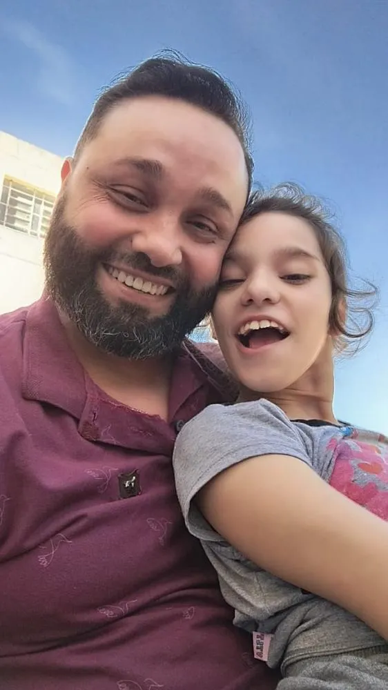 Brazense pede ajuda para enfrentar tratamentos do câncer e cirurgia da filha