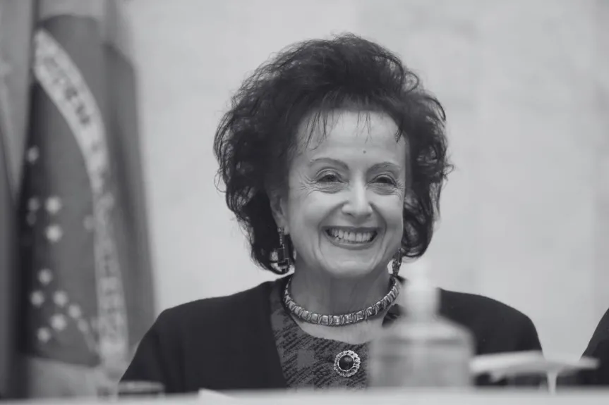 ALEP decreta luto de três dias pelo falecimento da primeira-dama de Curitiba