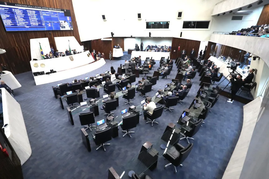 Assembleia Legislativa do Paraná aprova projeto que autoriza desestatização da Ferroeste