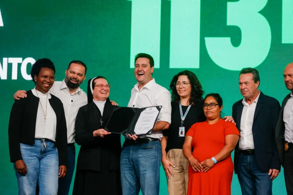 Governador libera R$ 220 milhões para reformas e equipamentos para escolas