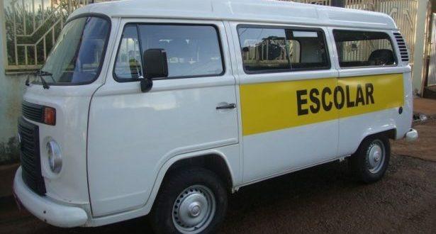 Kombi furtada era utilizada no transporte de alunos