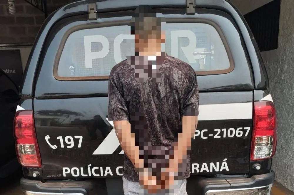 Homem é preso após sequestrar e esfaquear mulher no Norte Pioneiro
