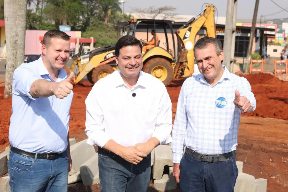 Sandro Alex visita Arapoti e reforça apoio à reeleição do prefeito Irani e do vice Potinho