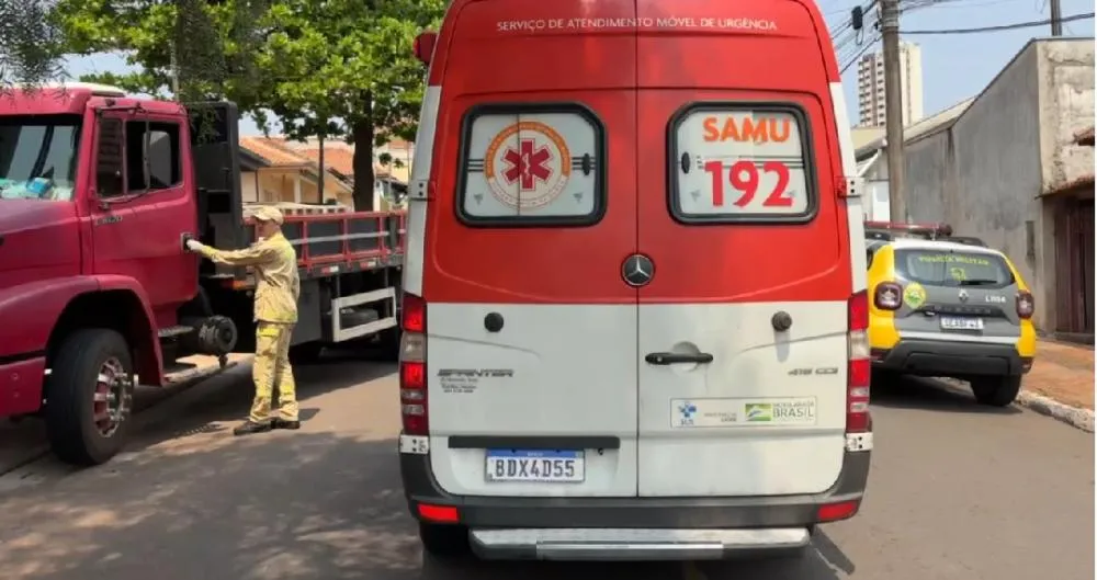 Pai mata a filha atropelada enquanto manobrava caminhão